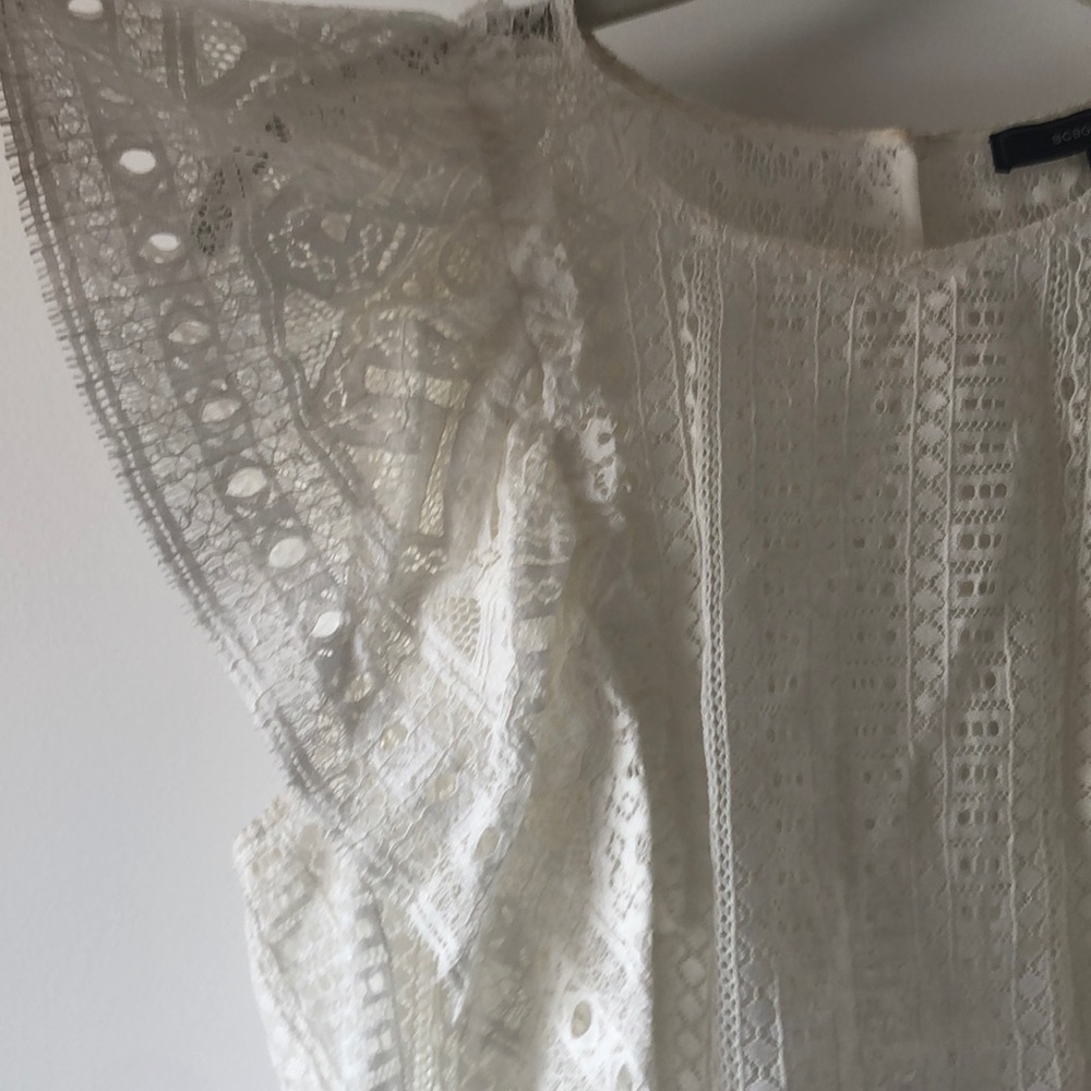 BCBGMaxAzria Bright Off-White Lace Detailing